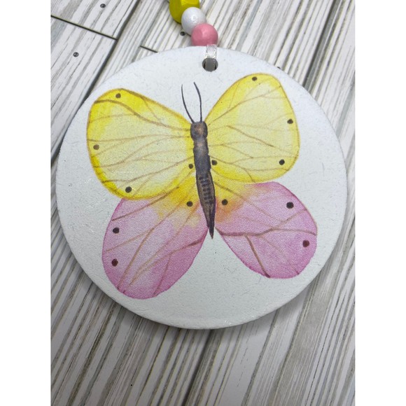 Wooden bead garland with butterfly print in spring tones /wooden spring garlands - Picture 5 of 11